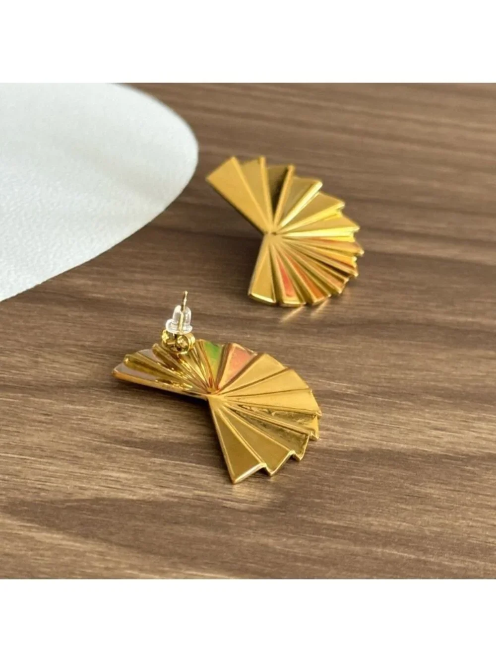 Fan Earrings Q189